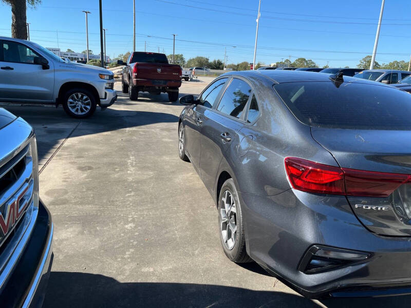 2021 Kia Forte LXS photo 3