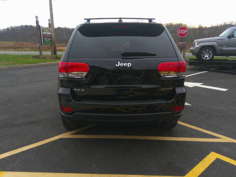 2018 Jeep Grand Cherokee Laredo E