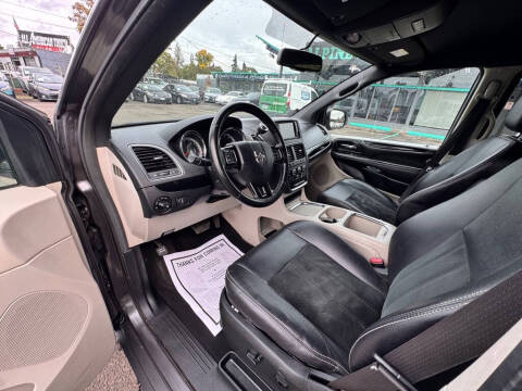 2017 Dodge Grand Caravan SXT