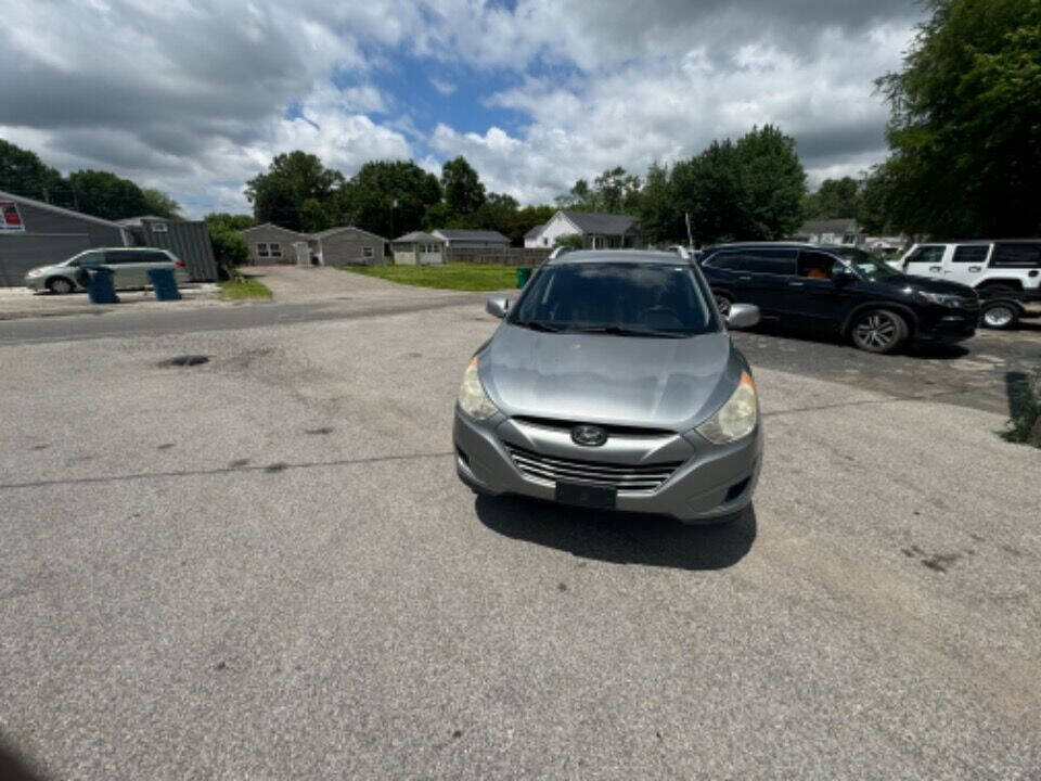 2011 Hyundai TUCSON for sale at Mitrione Motors in Springfield, IL