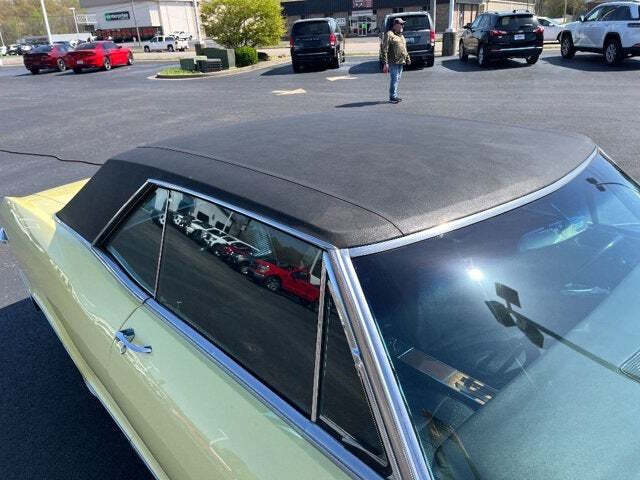1965 Buick Riviera 32