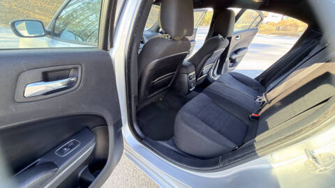 2012 Dodge Charger SE