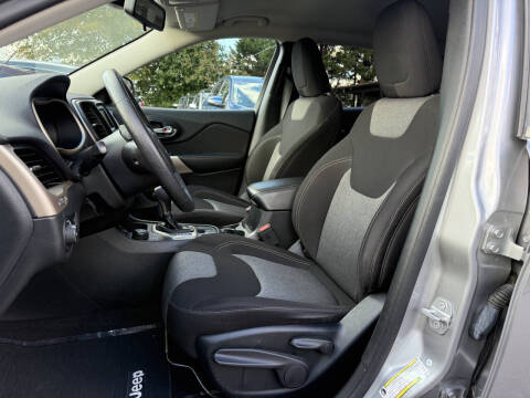 2018 Jeep Cherokee Latitude