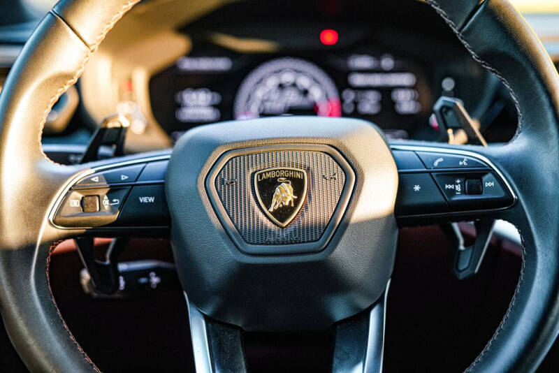 2020 Lamborghini Urus