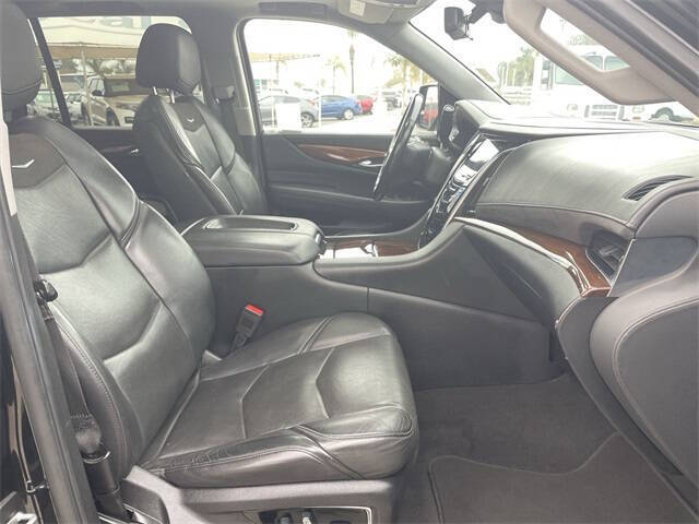 2020 Cadillac Escalade Luxury