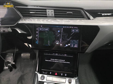 2024 Audi Q8 Sportback e-tron quattro Premium Plus S line