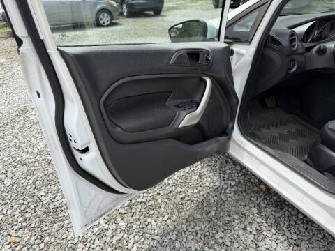 2012 Ford Fiesta SE