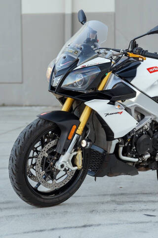 2015 Aprilia Tuono V4