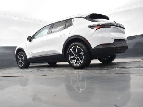 2026 Chevrolet Equinox EV LT 2