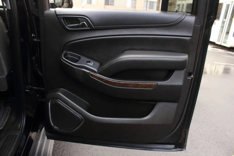 2017 Chevrolet Suburban LS