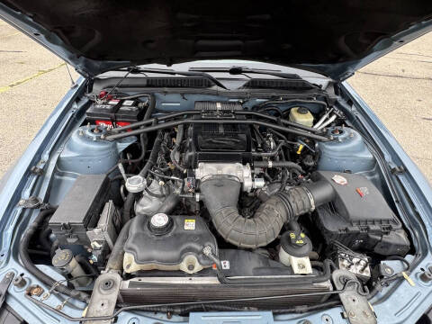2005 Ford Mustang GT Deluxe