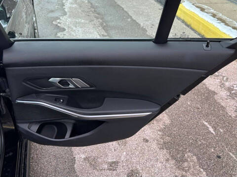 2023 BMW 3 Series 330i