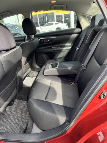 2016 Nissan Altima 2.5 SR