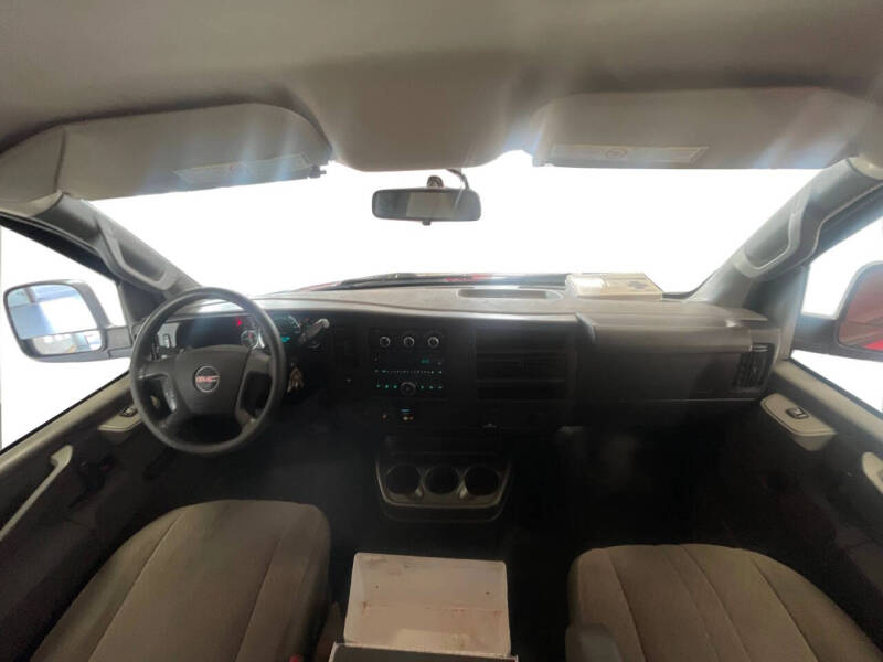 2017 GMC Savana 3500