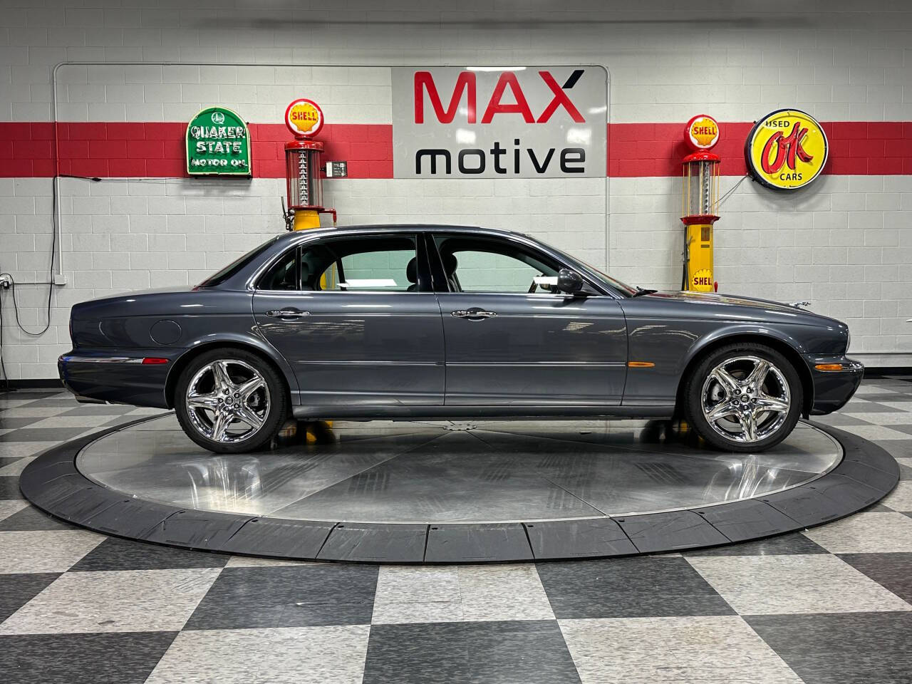 2005 Jaguar XJ-Series 16
