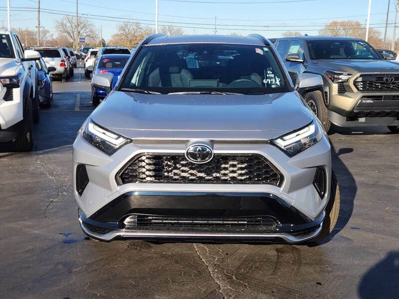 2025 Toyota RAV4 Plug-in Hybrid SE