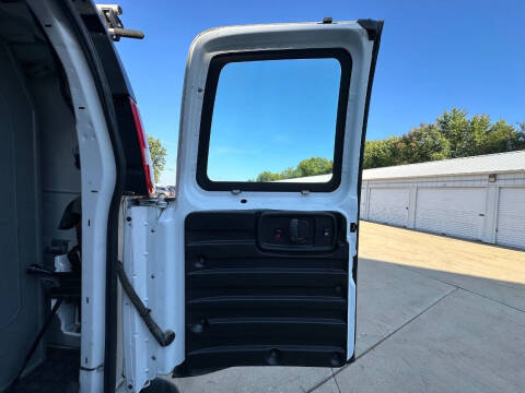 2019 Chevrolet Express 2500