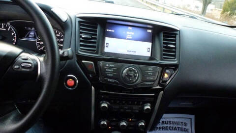 2020 Nissan Pathfinder S