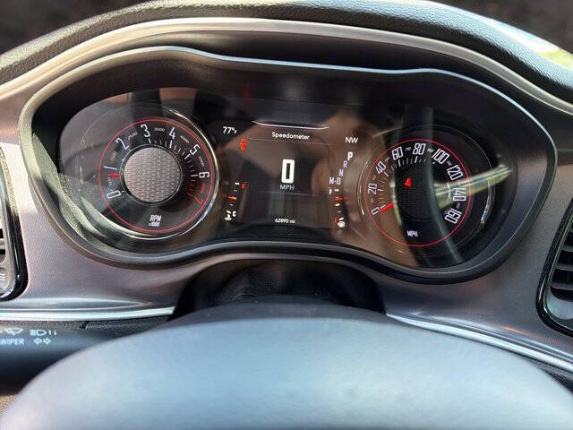 2020 Dodge Challenger SXT