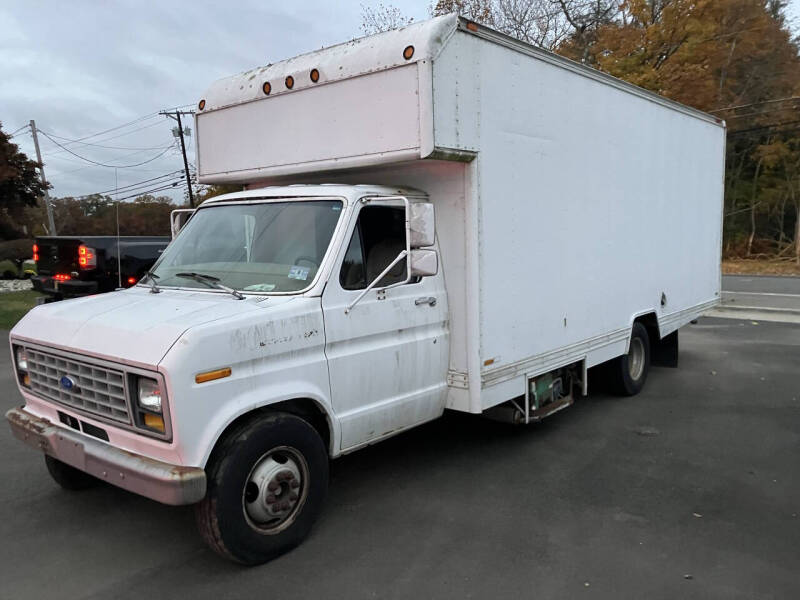 1990 Ford Econoline's photo