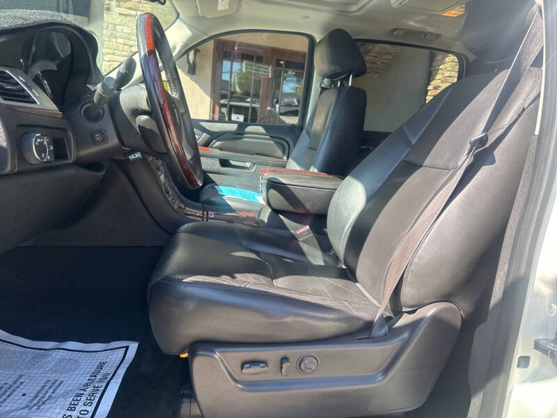 2012 Cadillac Escalade EXT Premium