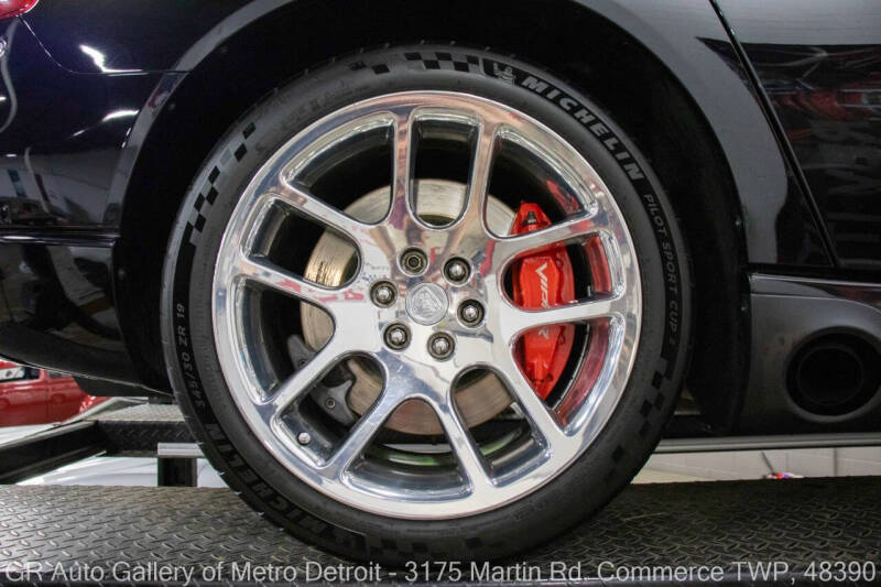 2004 Dodge Viper SRT-10