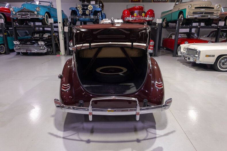 1940 Ford Deluxe