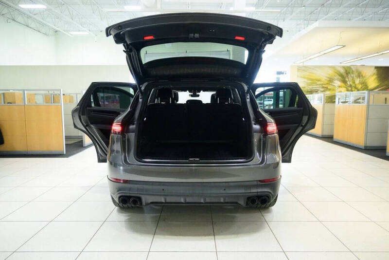 2021 Porsche Cayenne S