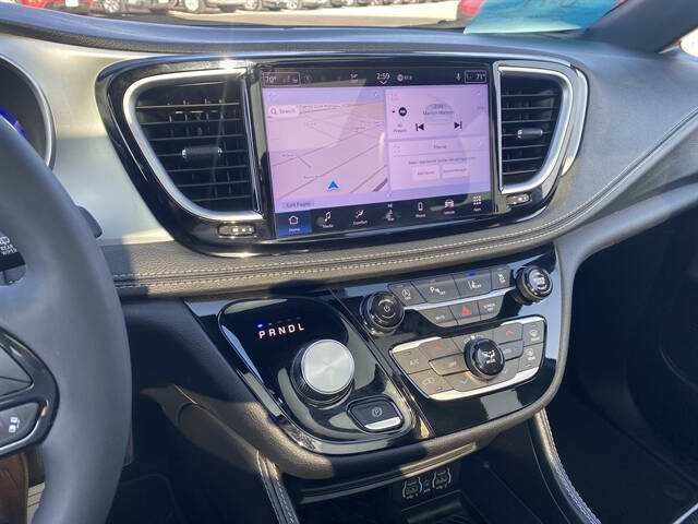 2025 Chrysler Pacifica Limited