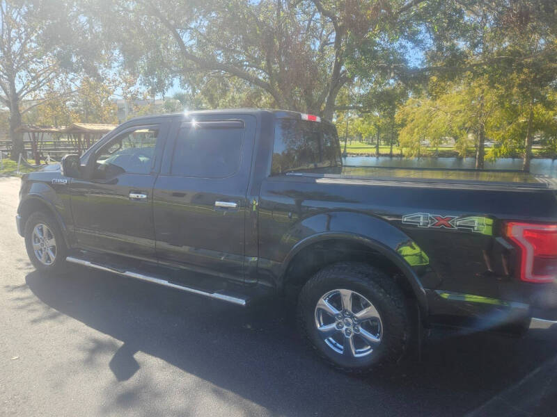 2015 Ford F-150 Lariat photo 24