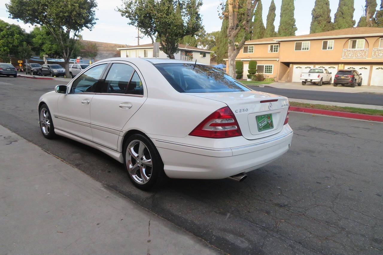 2005 Mercedes-Benz C-Class for sale at The Car Vendor LLC in Bellflower, CA