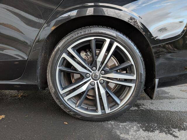 2020 Volvo V60 T5 R-Design