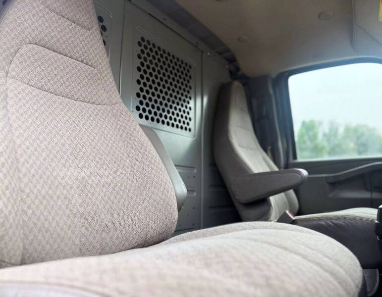 2018 GMC Savana 2500