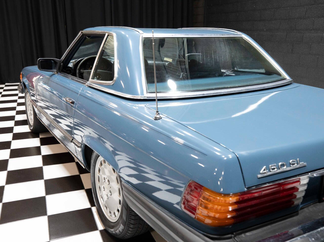 1977 Mercedes-Benz 450 SL 19