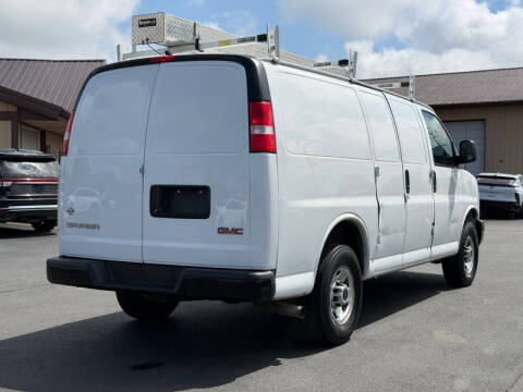 2022 GMC Savana 2500