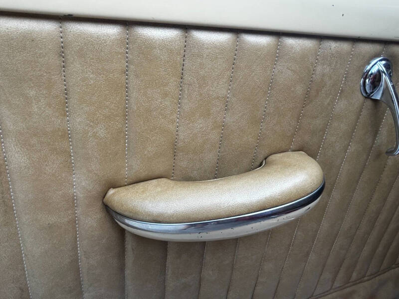 1949 Oldsmobile Futuramic 76