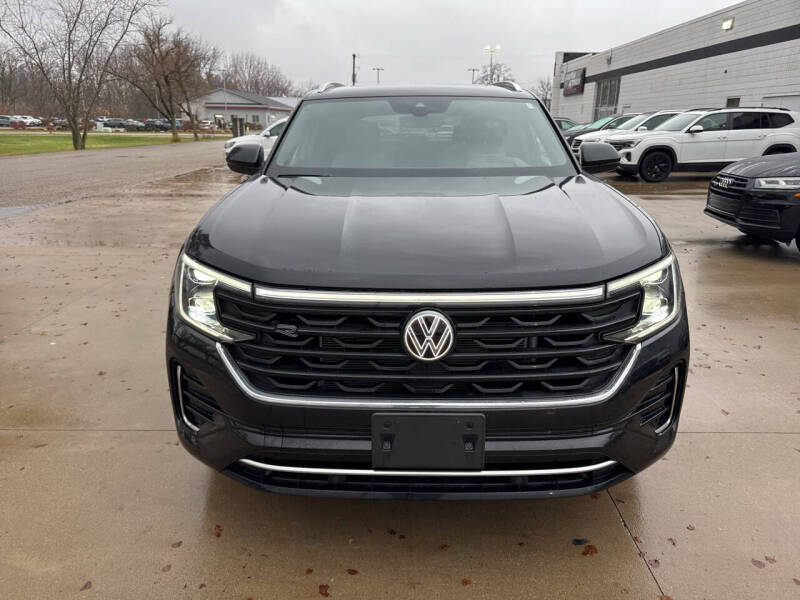 2024 Volkswagen Atlas Cross Sport SEL R-Line 4Motion