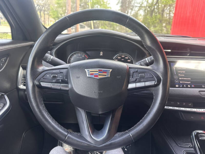 2021 Cadillac XT4 Premium Luxury