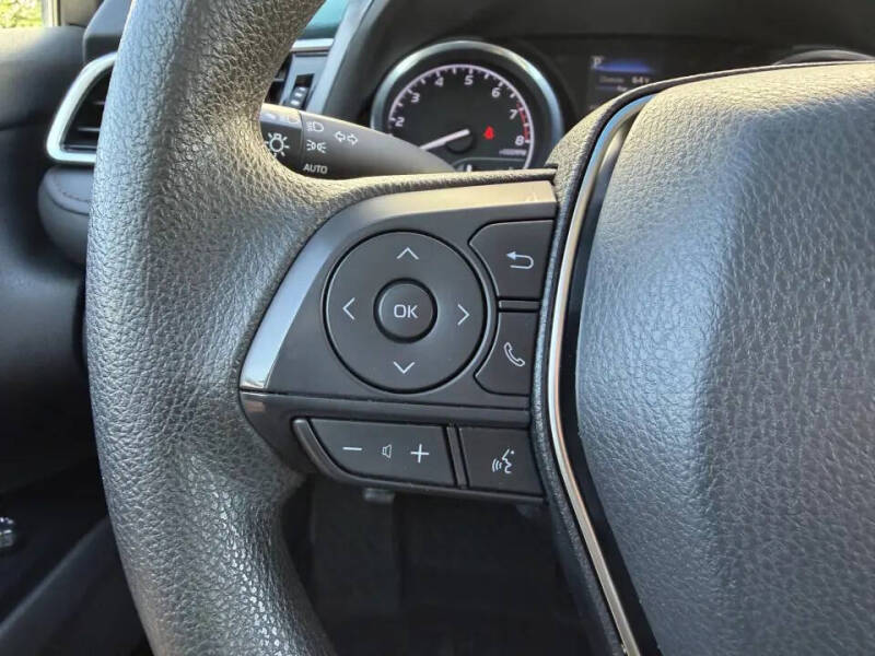 2018 Toyota Camry LE