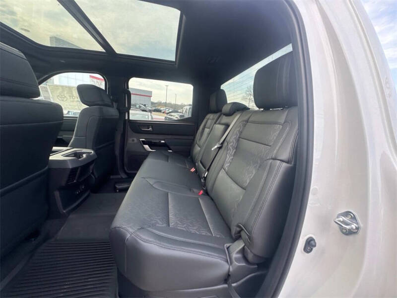 2025 Toyota Tundra Limited HV