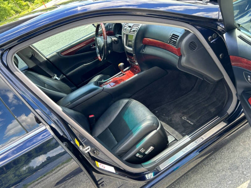2007 Lexus LS 460