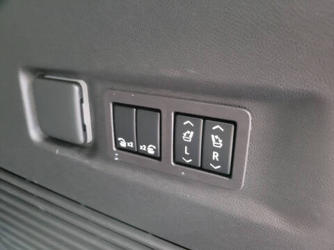 2023 GMC Yukon XL AT4