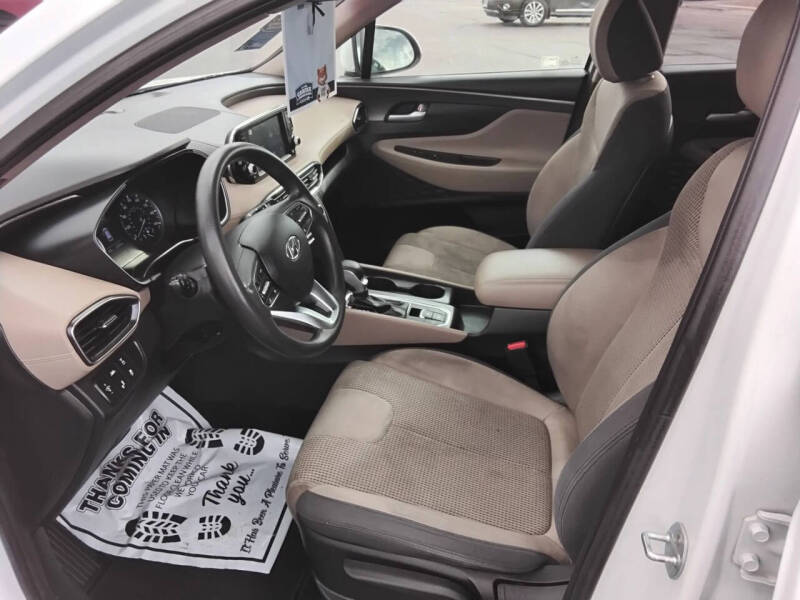 2019 Hyundai Santa Fe SE 2.4L