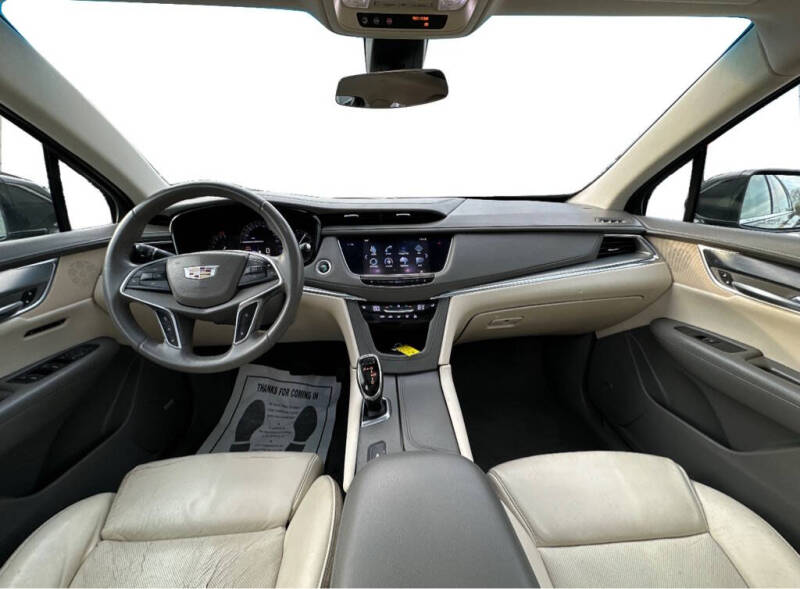 2017 Cadillac XT5 Luxury