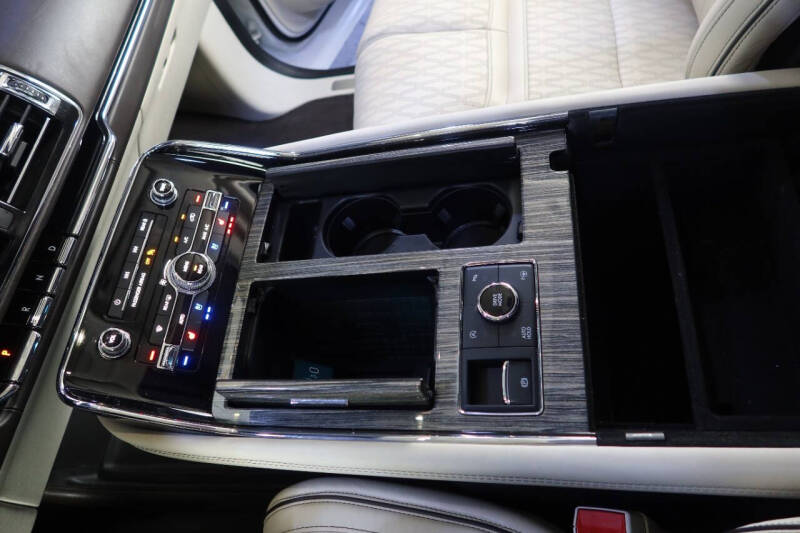 2020 Lincoln Navigator Black Label