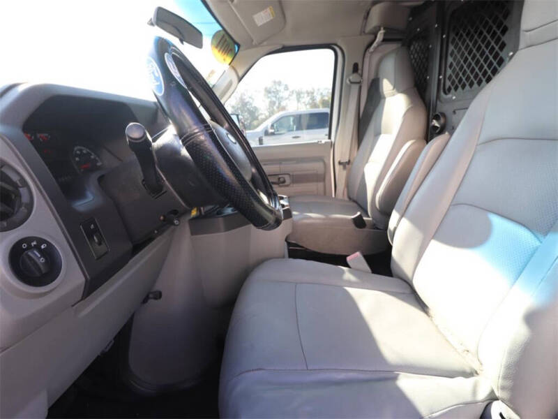 2011 Ford E-Series E-150