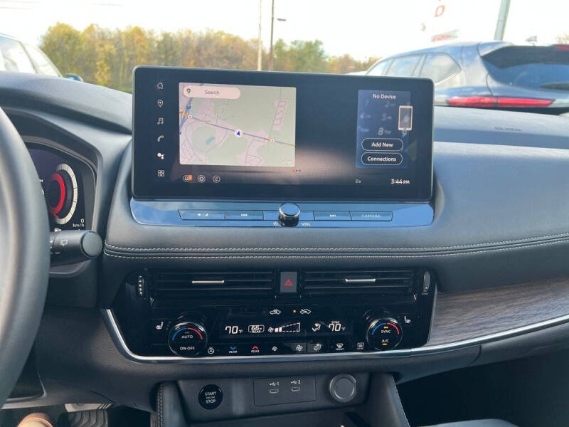 2024 Nissan Rogue Platinum