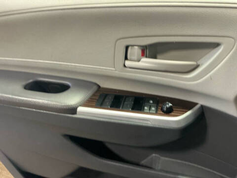 2023 Toyota Sienna LE 8-Passenger