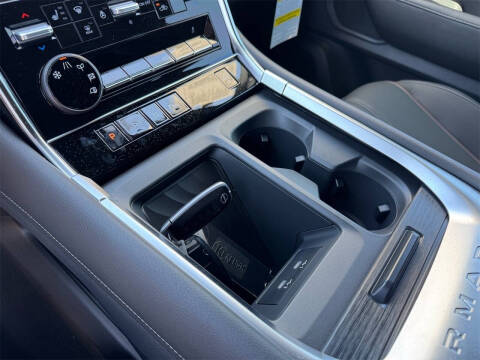 2025 Nissan Armada SL