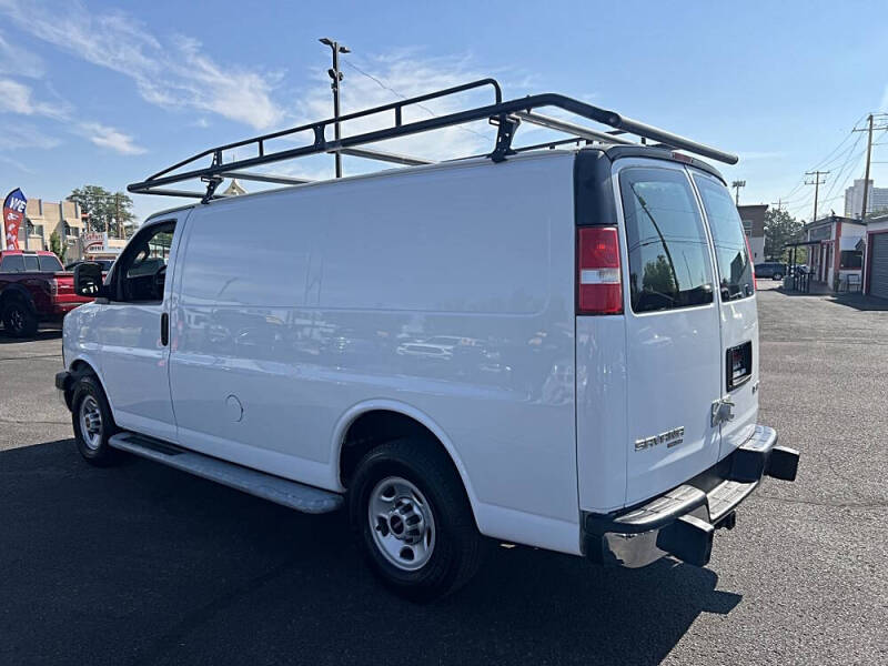 2016 GMC Savana 2500